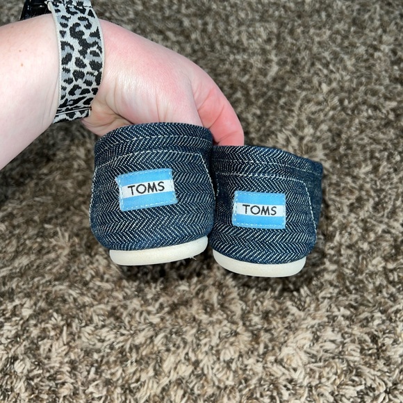 Toms Denim Canvas Slip Ons Size 7.5 - Picture 3 of 6